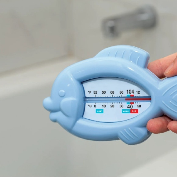 NEW Baby bath sponges & water thermometer - Picture 9 of 10